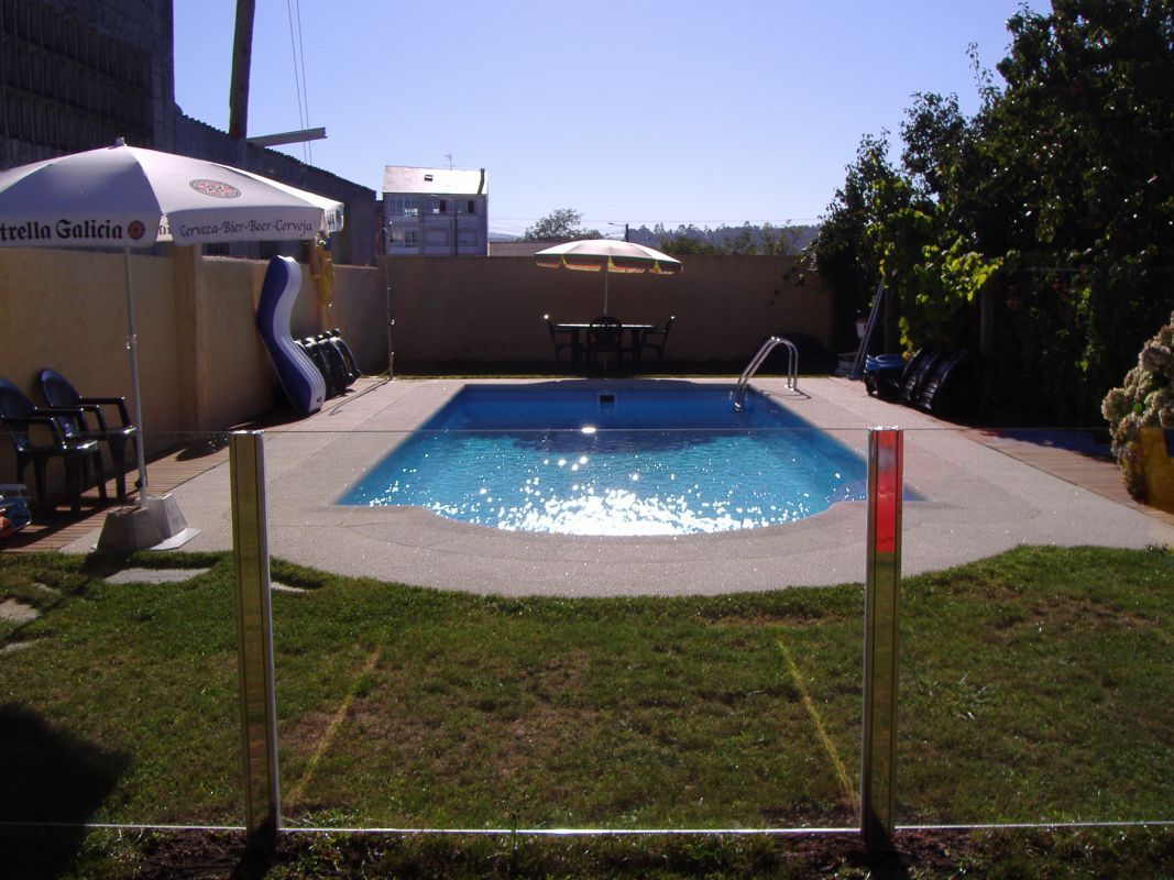 Cerramiento de vidrio para piscina