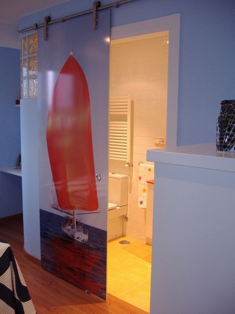 Puerta corrediza de vidrio tintado