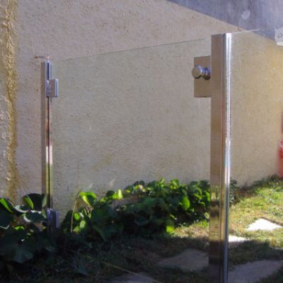 Detalle de cerramiento en vidrio exterior