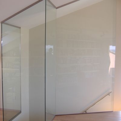 Estructura acristalada para interior